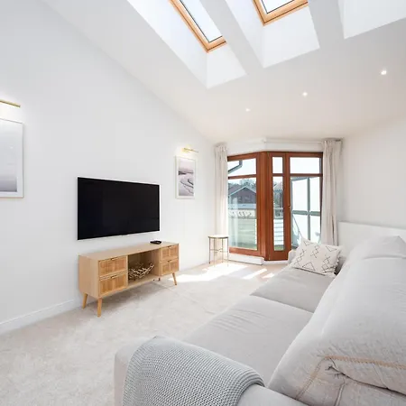 Classy White By Oneapartments Apartment Gdansk