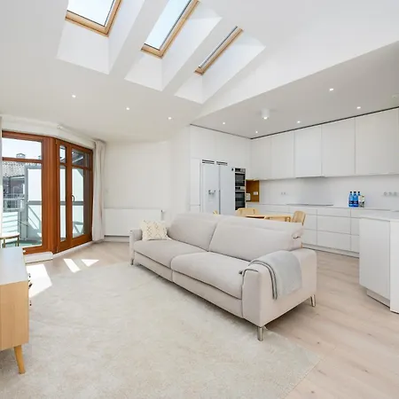 Apartment Classy White By Oneapartments Gdansk